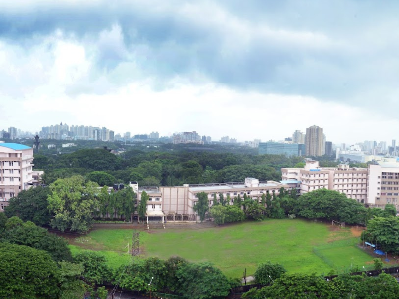 Smt. Sulochanadevi Singhania IB World School